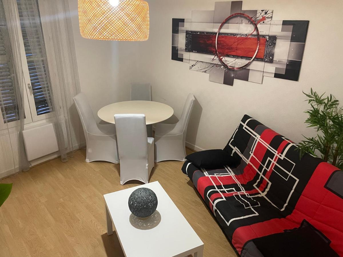 אוקזר Appartement Complet Hyper Centre מראה חיצוני תמונה